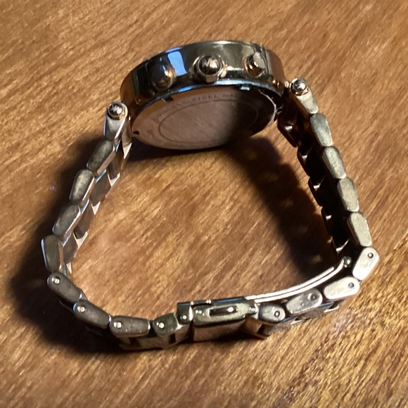 Michael Kors Rose Gold-tone/Tortoise Women’s Watch MK-5538 - Picture 11 of 16